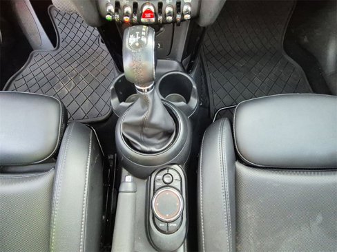 Used 2018 MINI Cooper S image 27