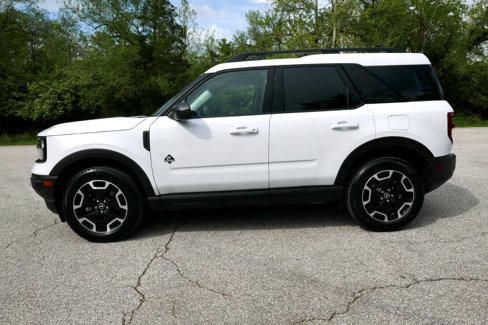 Used 2023 Ford Bronco Sport Outer Banks w/ Tech Package image 2