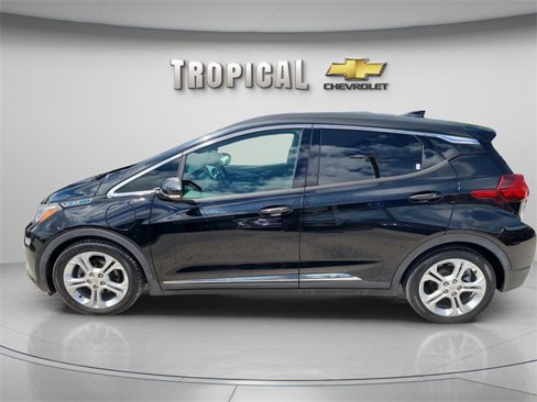 Used 2017 Chevrolet Bolt LT image 2