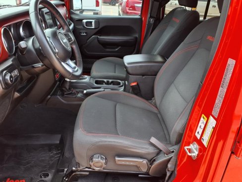 Used 2019 Jeep Wrangler Unlimited Rubicon w/ Steel Bumper Group image 16
