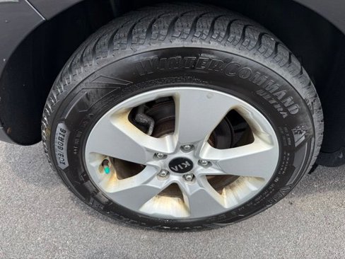 Used 2019 Kia Soul image 31