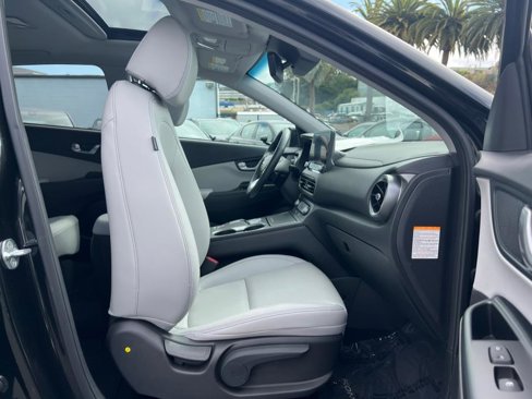 Used 2023 Hyundai Kona Limited w/ Cargo Package image 37