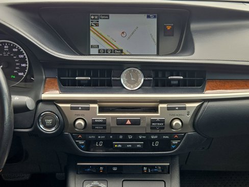 Used 2015 Lexus ES 350 image 17