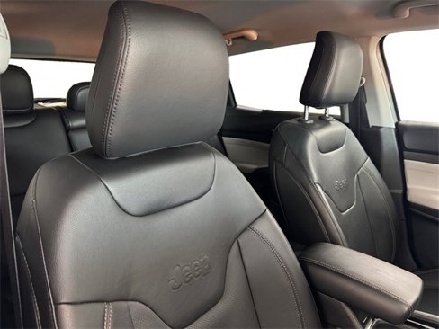 Used 2022 Jeep Compass Limited image 12