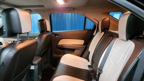 Used 2016 Chevrolet Equinox LTZ w/ Enhanced Convenience Package image 17