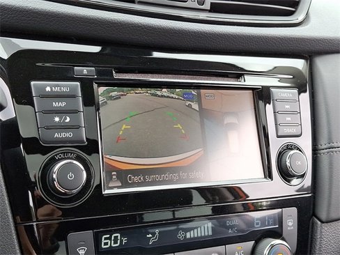 Used 2019 Nissan Rogue SL w/ Premium Package image 19