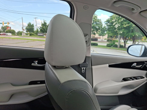 Used 2020 Kia Sorento SX image 13