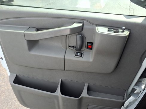 Used 2021 Chevrolet Express 3500 w/ Driver Convenience Package image 29
