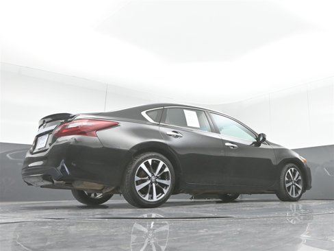 Used 2017 Nissan Altima 2.5 SR image 33