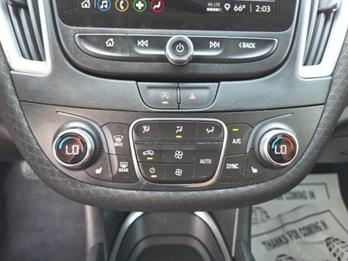 Used 2022 Chevrolet Malibu LT image 20
