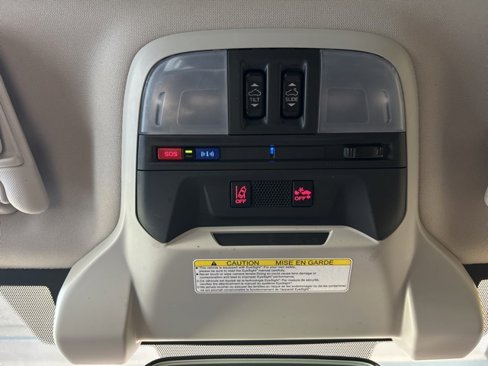 Used 2022 Subaru Crosstrek 2.0i Premium w/ Moonroof Package image 18