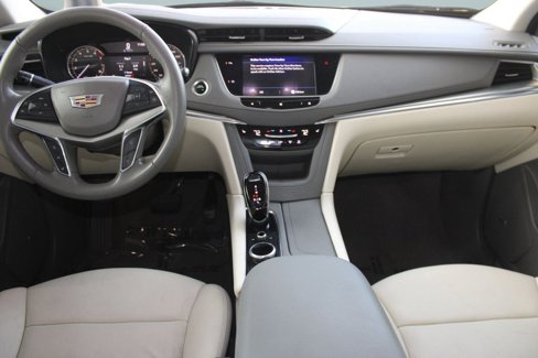Used 2020 Cadillac XT5 Premium Luxury image 17