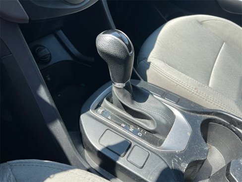 Used 2017 Hyundai Santa Fe Sport image 16