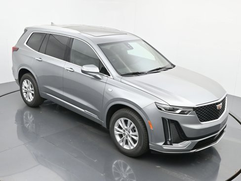 New 2025 Cadillac XT6 Luxury image 29