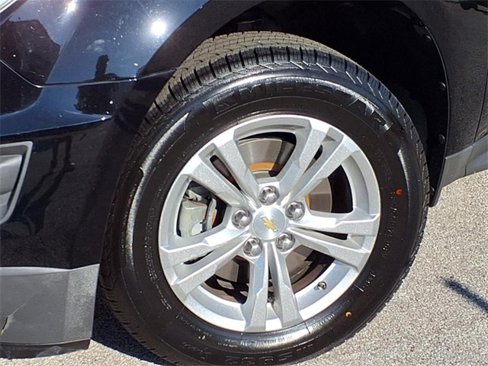 Used 2017 Chevrolet Equinox LS image 18