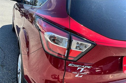 Used 2017 Ford Escape Titanium w/ Equipment Group 301A image 28