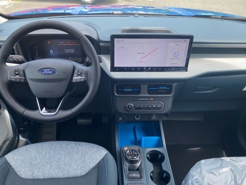 New 2025 Ford Maverick XLT w/ XLT Luxury Package image 10