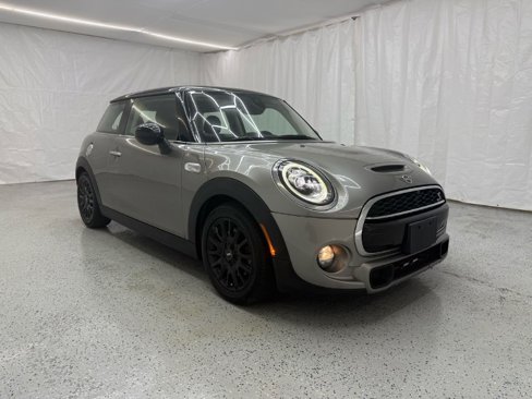 Used 2019 MINI Cooper S w/ Signature Upholstery Package image 1
