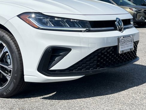 New 2025 Volkswagen Jetta Sport image 4