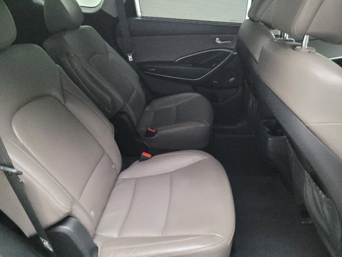 Used 2017 Hyundai Santa Fe Limited image 19