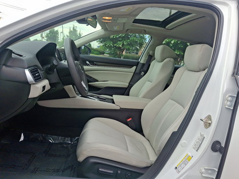Used 2019 Honda Accord EX image 13