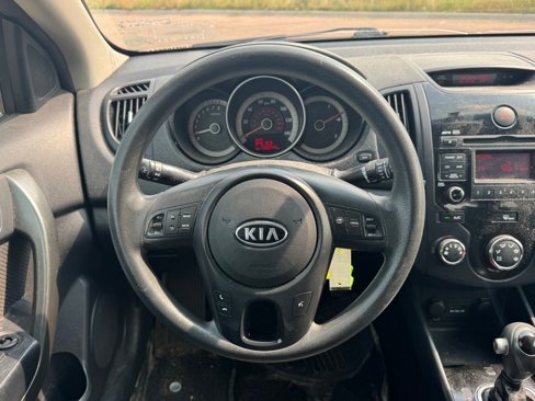Used 2011 Kia Forte Koup EX image 10