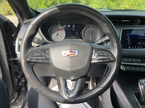 Used 2019 Cadillac XT4 Sport image 13