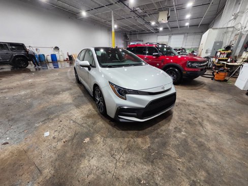 Used 2022 Toyota Corolla SE image 1
