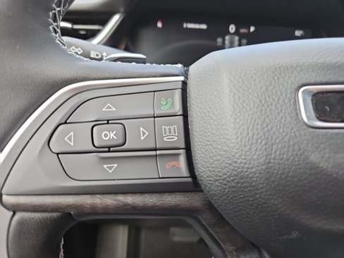 New 2025 Jeep Grand Cherokee Limited w/ Luxury Tech Group II image 24