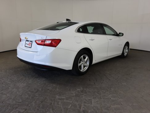 Used 2016 Chevrolet Malibu LS image 9