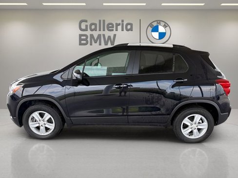 Used 2021 Chevrolet Trax LT w/ Driver Confidence Package image 18