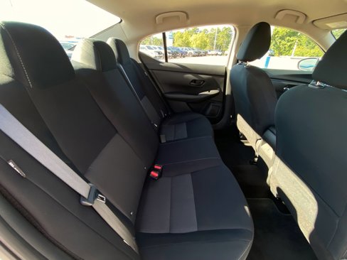 Used 2024 Nissan Sentra SV image 27