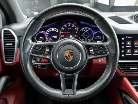 Certified 2022 Porsche Cayenne image 13