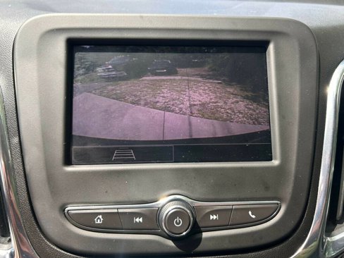 Used 2023 Chevrolet Equinox LS image 7