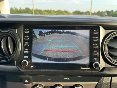 Used 2022 Toyota Tacoma SR image 15