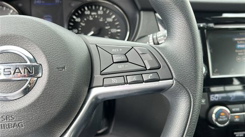Used 2019 Nissan Rogue Sport SV image 14