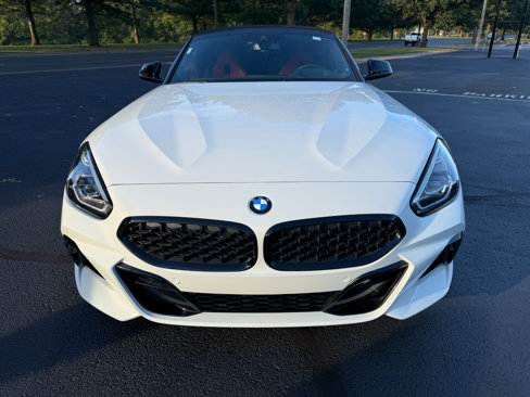 Used 2022 BMW Z4 M40i w/ Premium Package image 6