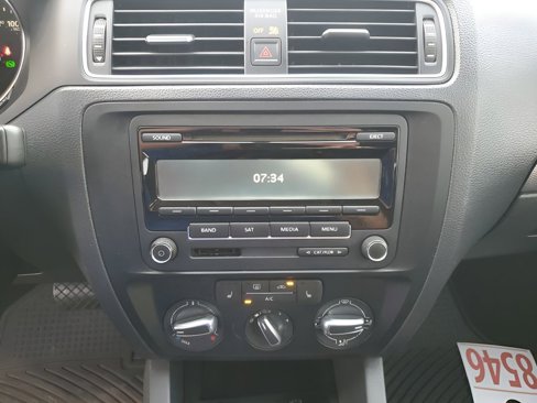 Used 2015 Volkswagen Jetta SE image 37
