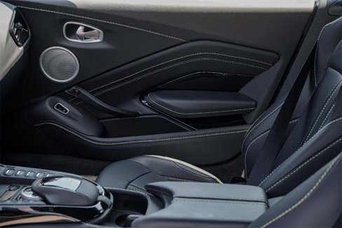 Used 2023 Aston Martin V8 Vantage Coupe image 23