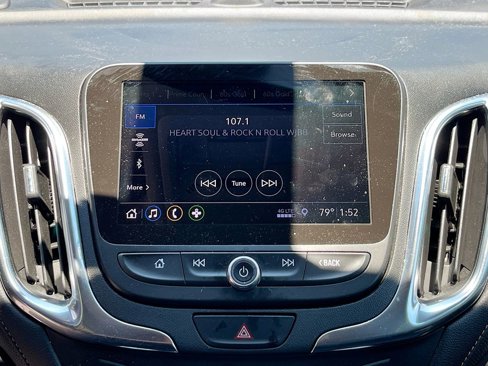 Used 2021 Chevrolet Equinox Premier image 9