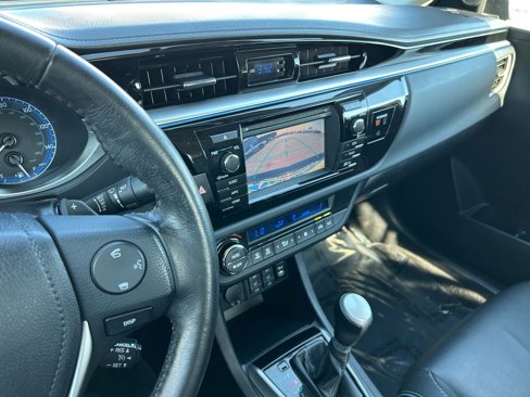 Used 2016 Toyota Corolla S Premium image 18