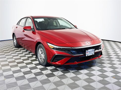 New 2025 Hyundai Elantra SE image 7