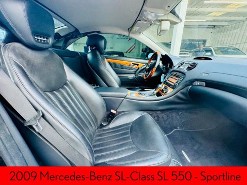 Used 2009 Mercedes-Benz SL 550 image 12