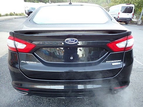 Used 2014 Ford Fusion Titanium image 3