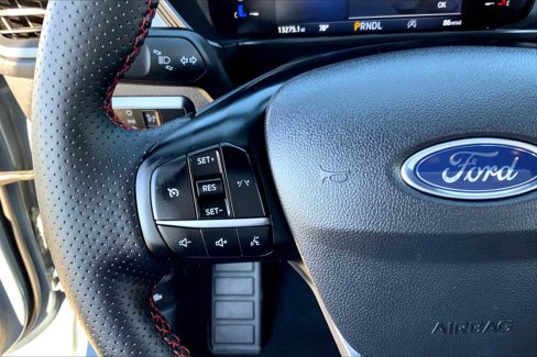 Used 2024 Ford Escape ST-Line w/ Cold Weather Package image 19