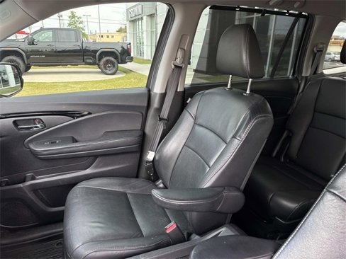 Used 2020 Honda Pilot Touring image 20