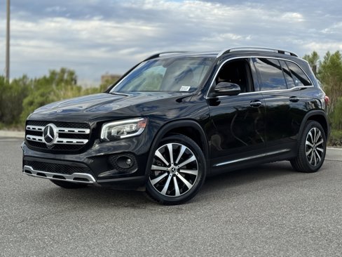 Used 2021 Mercedes-Benz GLB 250 4MATIC image 2