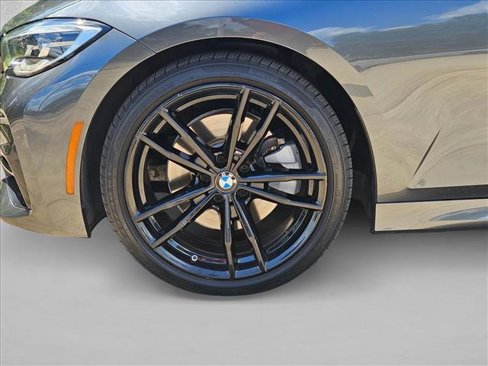 Used 2020 BMW 330i Sedan w/ M Sport Package image 9