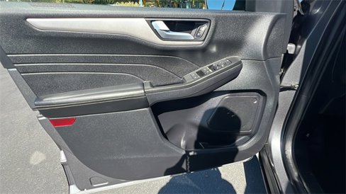 Used 2021 Ford Escape SE w/ Convenience Package image 19