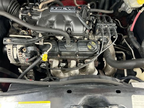 Used 2010 Chrysler Town & Country Touring image 24